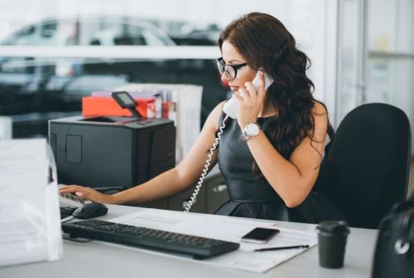 دورة في الإدارة المتقدمة للمكاتب والسكرتارية