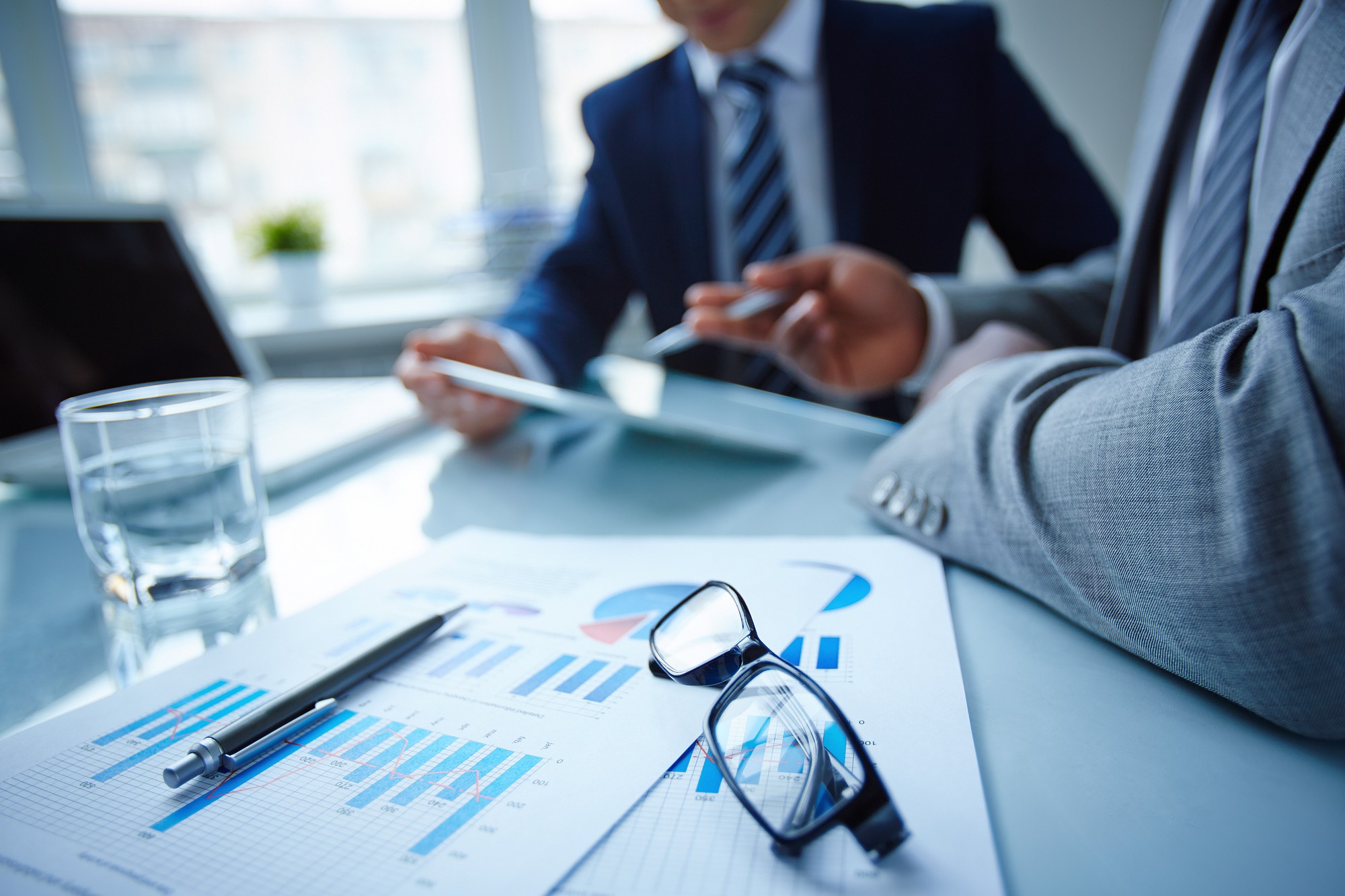 ‫‫دورة المهارة والتميز في تقديم الاستشارات الإدارية‬‬‬‬‬